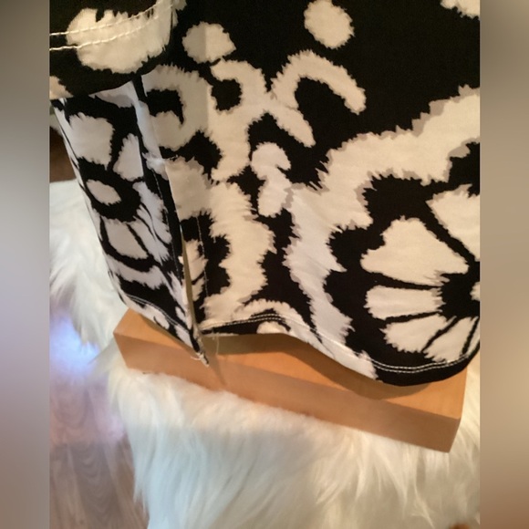 INC International Concepts black and white beaded detail blouse Large - Picture 7 of 13